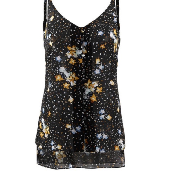 ✨NWOT✨ CAbi Cluster Cami - Sz S - Picture 5 of 10